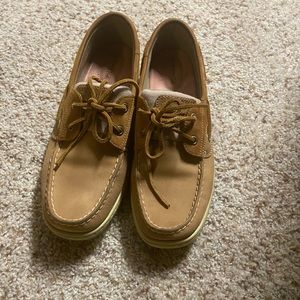 Womens size 9M Sperry shoes in good condition.